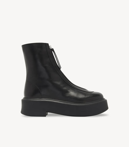Zipped Boot I Black